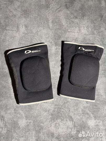 Наколенники