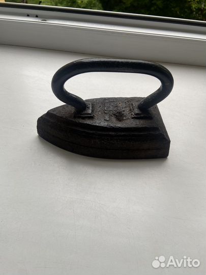 Древний утюг