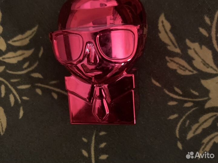 Бальзам для губ Карл Лагерфельд