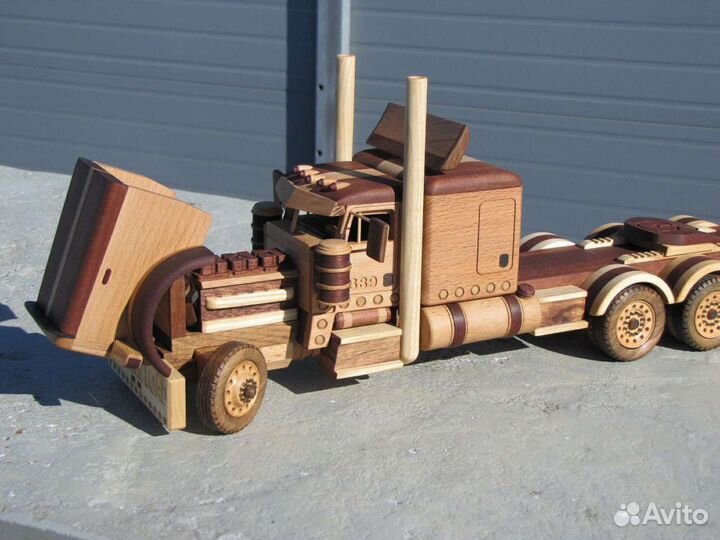 Деревянная машина