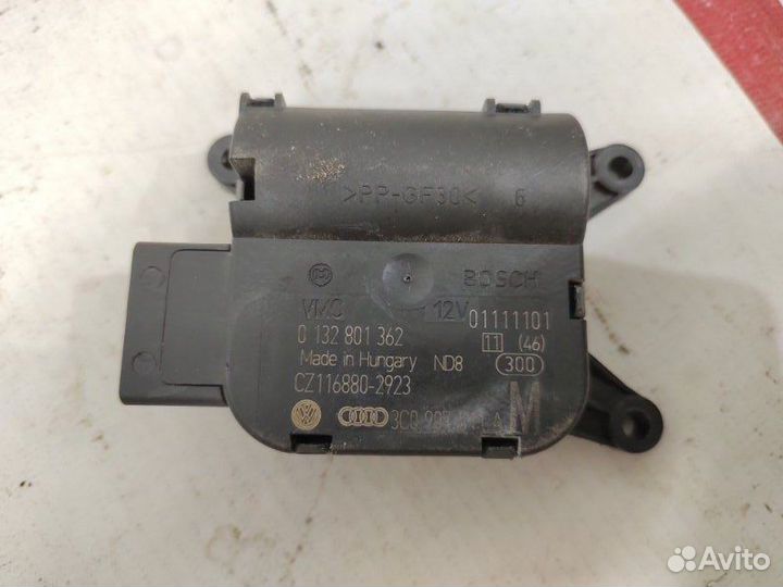 Сервопривод заслонок печки Volkswagen Passat B7