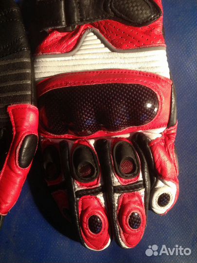 Мотоперчатки