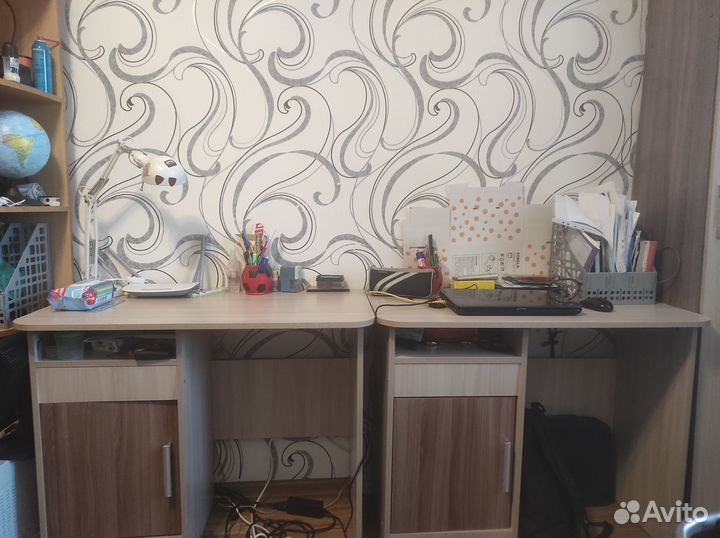 Рабочее место для двух детей и пенал