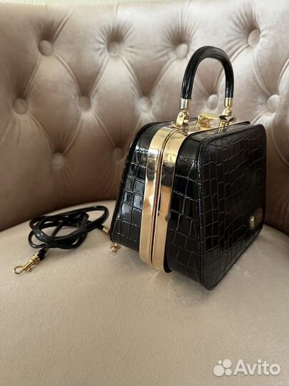 Сумочка женская с ремешком