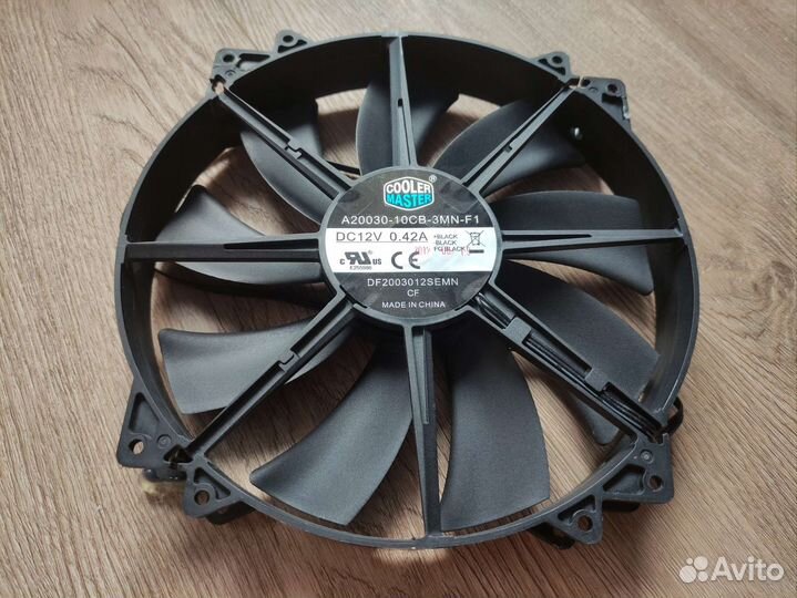 Кулер для системного блока Cooler Master 20 см