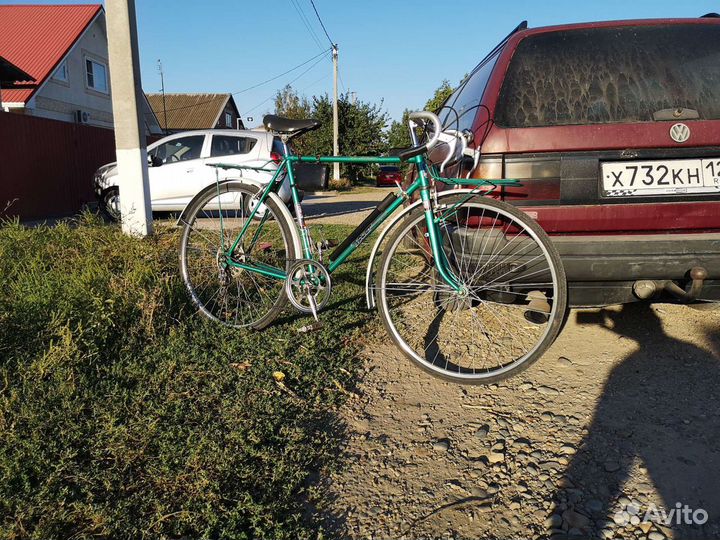 Шоссэйный велосипед турист