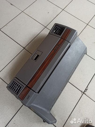 Бардачок Jeep Grand Cherokee ZJ