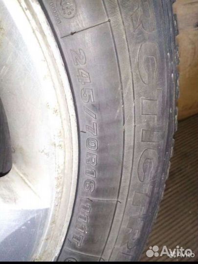 Maxxis ArcticTrekker NP3 245/70 R16 111