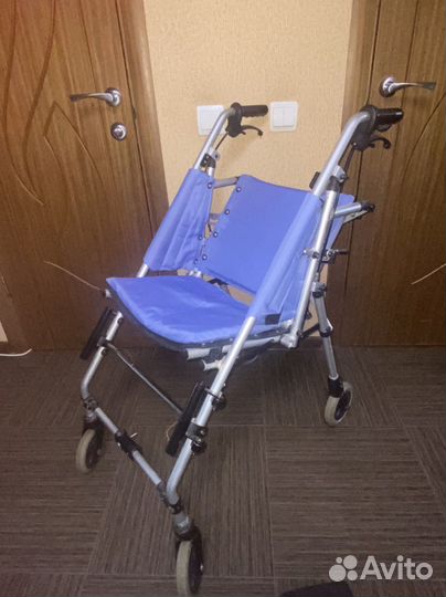 Коляска инвалидная детская