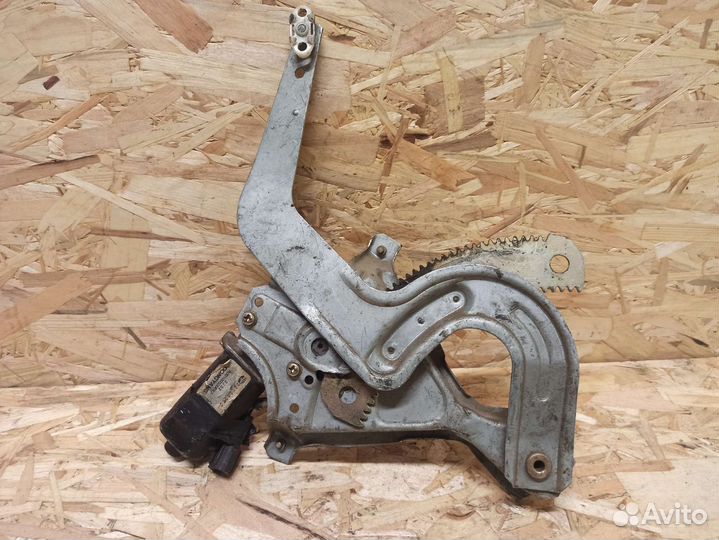 Стеклоподъемник задний правый Daewoo Nexia