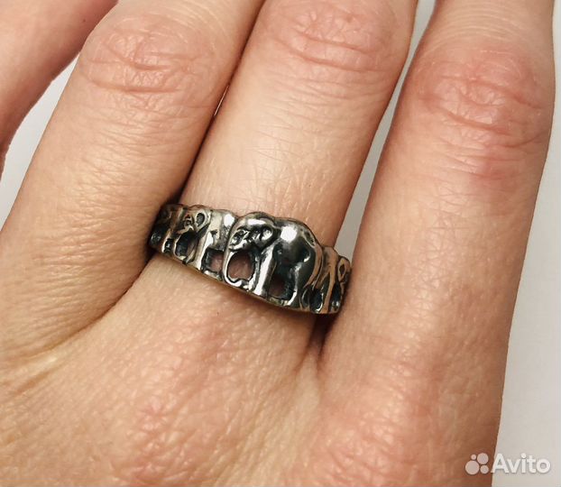 Серебряное кольцо