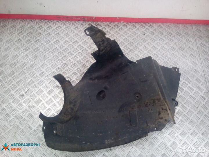 Защита арок передняя правая (подкрылок)