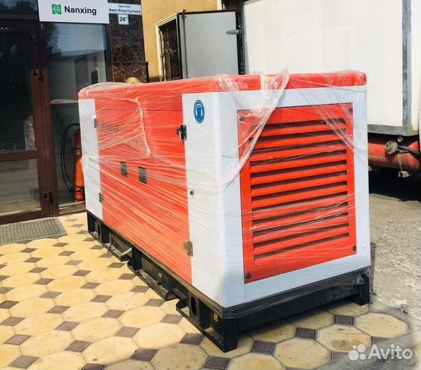 Дизельный генератор 80 кВт в кожухе