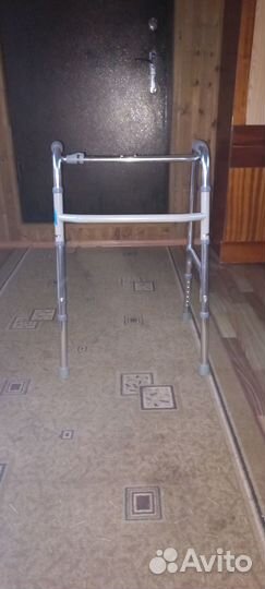 Инвалидные ходунки