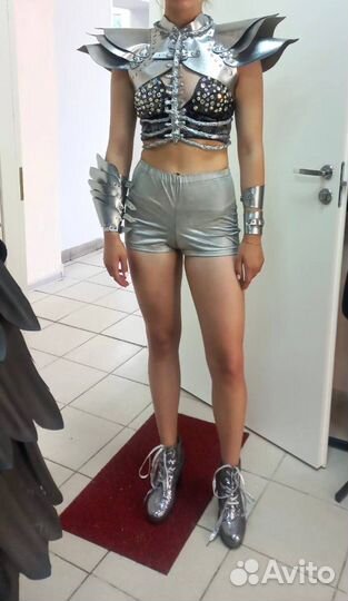 Аксессуар на грудь ребра кости серебрянный золотой