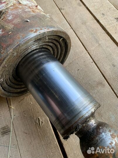 Гидроцилиндр подьема кузова татра