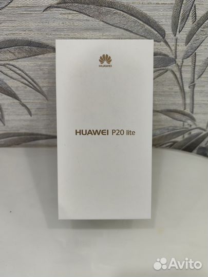 HUAWEI P20 Lite, 4/64 ГБ