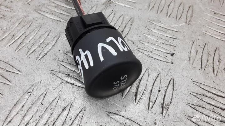 Кнопка запуска двигателя Renault Megane