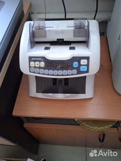 Счетчик купюр банкнот Magner-15