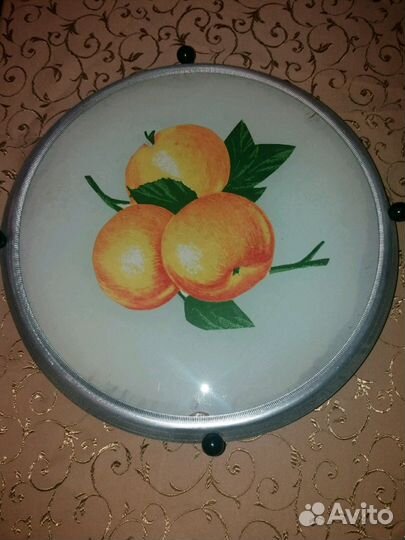 Тортница крутящаяся на ножке