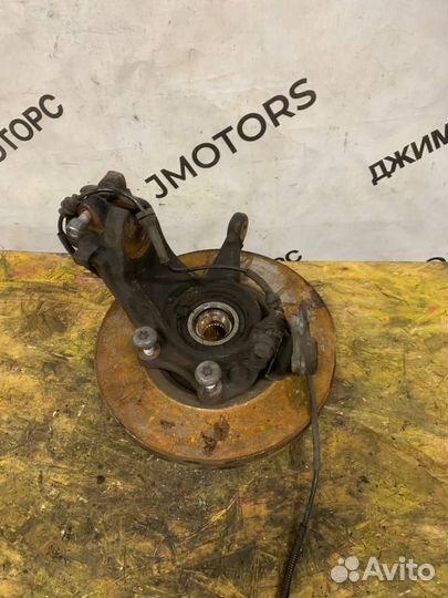 Кулак поворотный ступица правый Citroen C3 A51