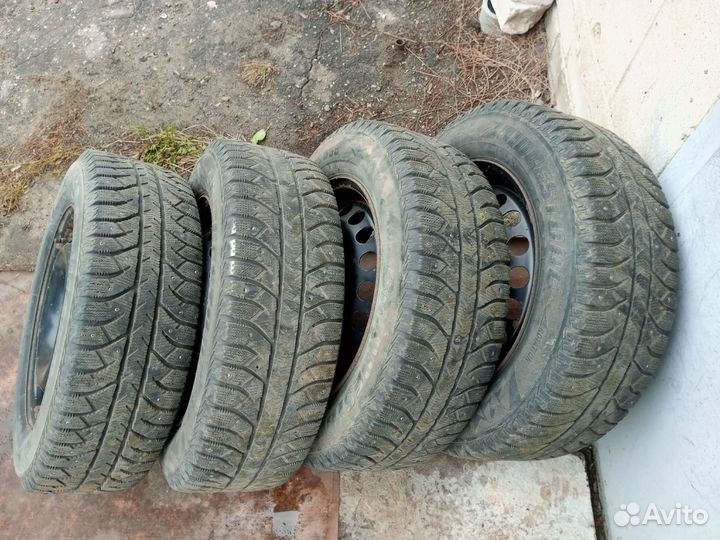 Bridgestone Ice Cruiser 7000 195/65 R15