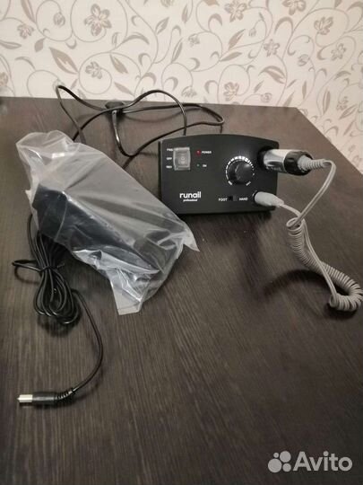 Аппарат для маникюра и педикюра