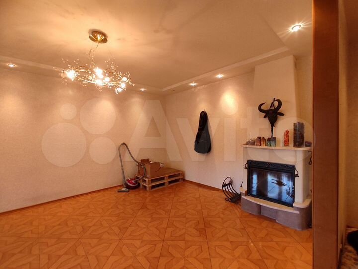 Дом 157,3 м² на участке 2,3 сот.