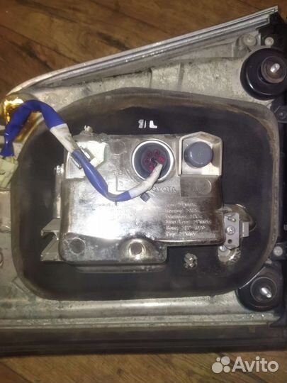 Фонарь левый/правый внутренний Lexus LX 570