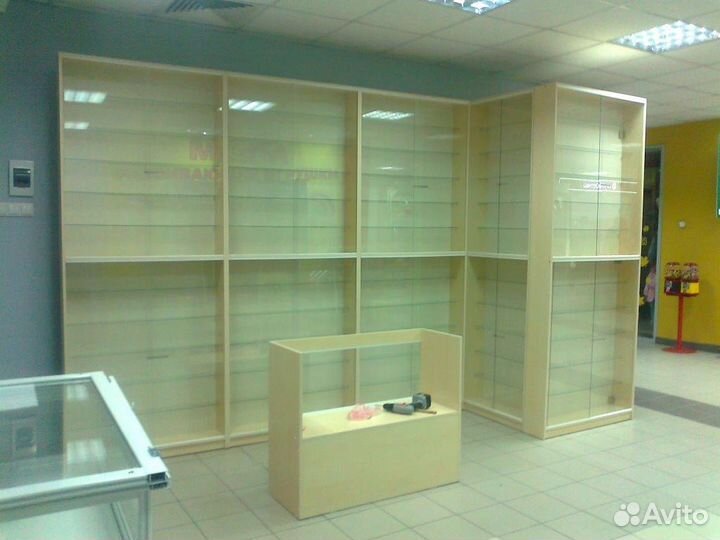 Витрины и прилавки от фабрики