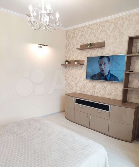 1-к. квартира, 42 м², 13/15 эт.