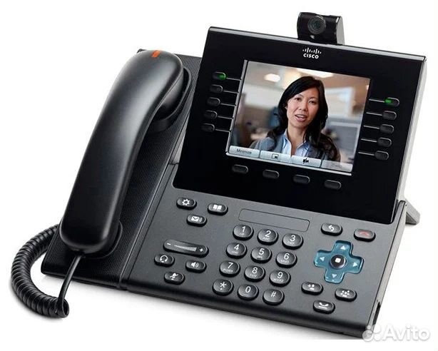 IP-телефон Cisco с камерой и консолью расширения