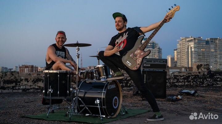 Уроки, обучение игре на бас гитаре (преподаватель)