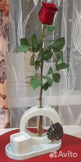 Подарочный набор из вазы, свечи и подноса