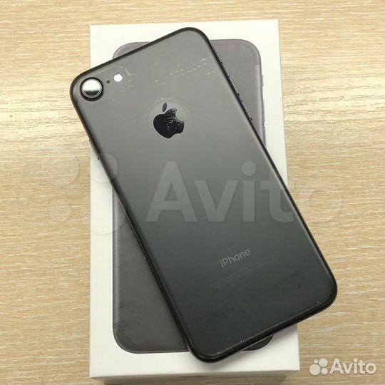 iPhone 7, 32 ГБ