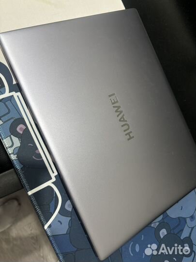 Huawei matebook d16 ryzen7