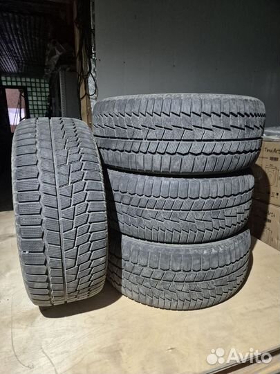 Maxxis ArcticTrekker NS5 245/50 R18 100T