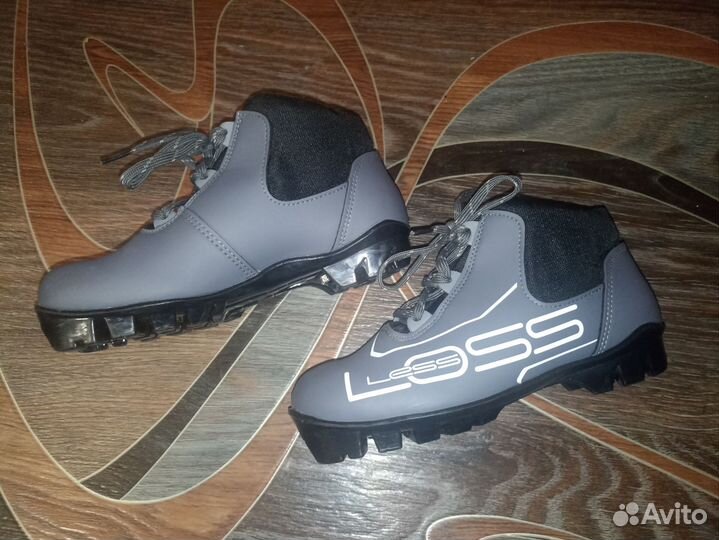 Лыжные ботинки NNN 35размер