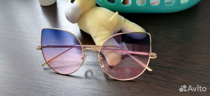 Солнцезащитные очки женские