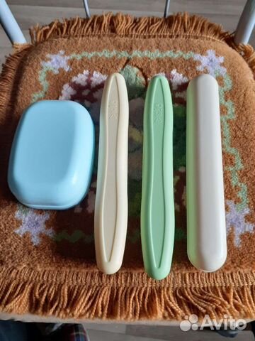 Набор : мыльница футляры для щёток