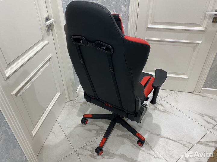 Компьютерное кресло Красное