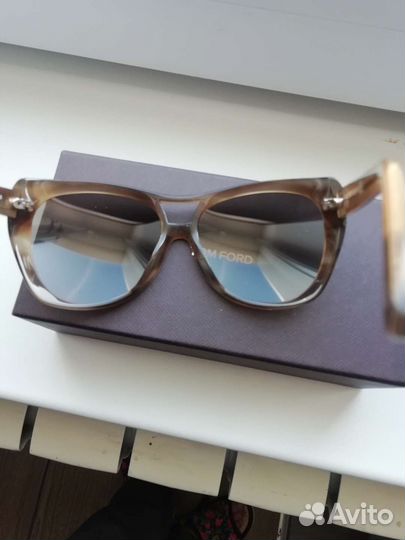 Солнцезащитные очки том форд