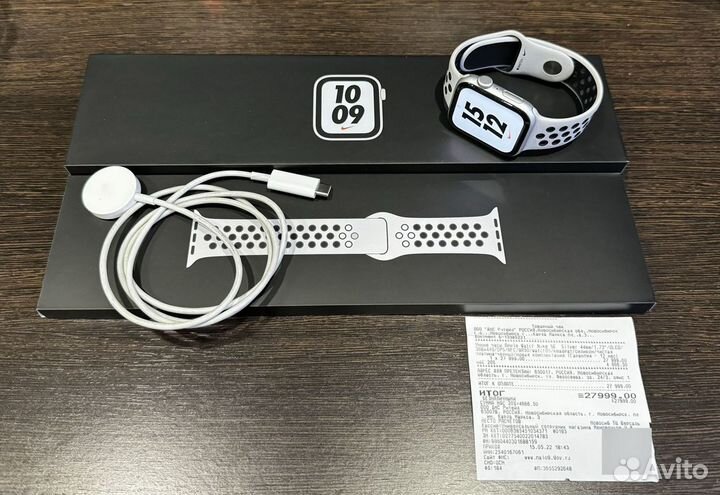 Часы apple watch se 44 mm nike