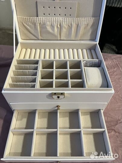 Шкатулка для украшений