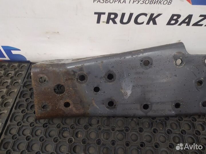 9413104790 Кронштейн переднего бампера правый