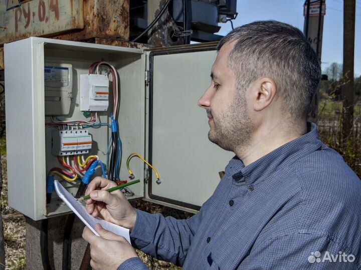 Штробление стен и потолка, проводка