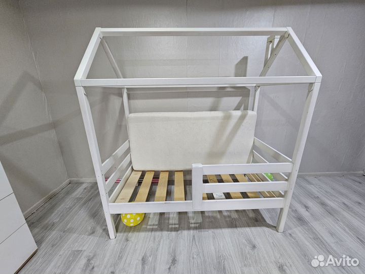 Детская кровать домик бу