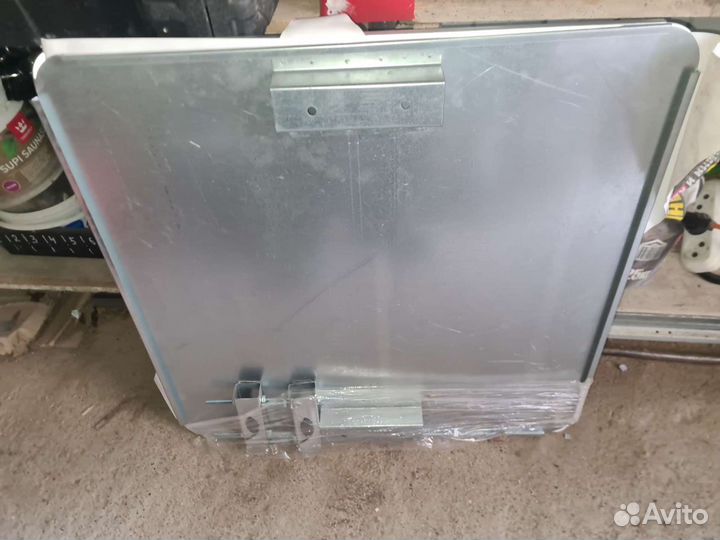 Дорожный знак, лежачий полицейский