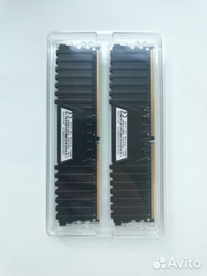 Оперативная память Corsair DDR4 16 GB (2х8 GB)