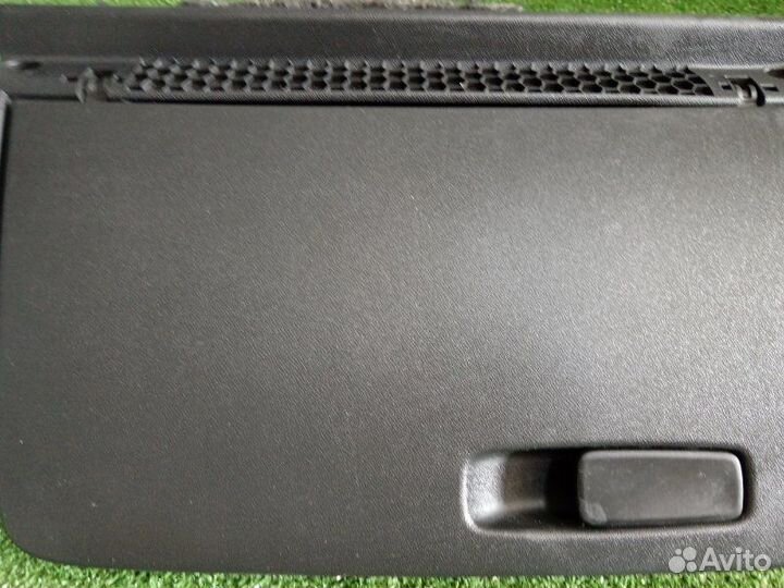 Бардачок Audi A1 8X1 caxb 47536 2012